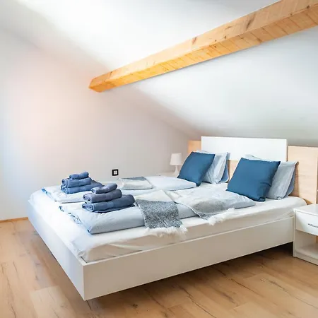 Vista Apartment